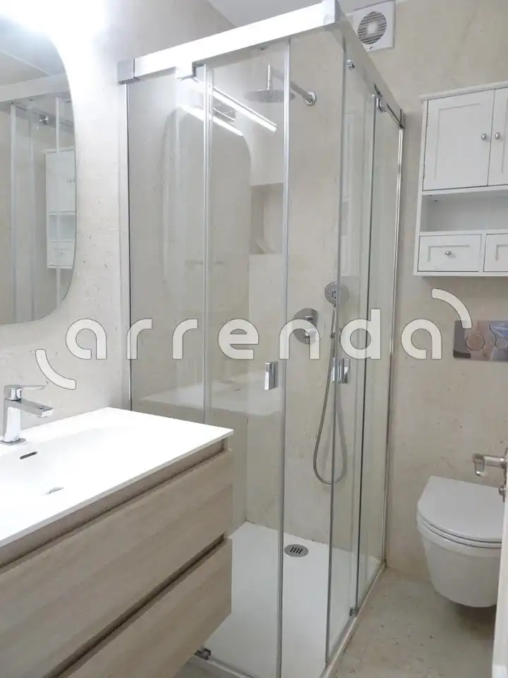 Badezimmer von Wohnung zur Miete in Santander mit Heizung und Möbliert