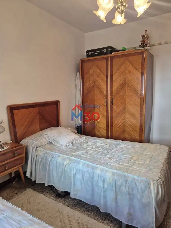 Habitación de Piso en venta en Miranda de Ebro con Calefacción, Terraza y Trastero