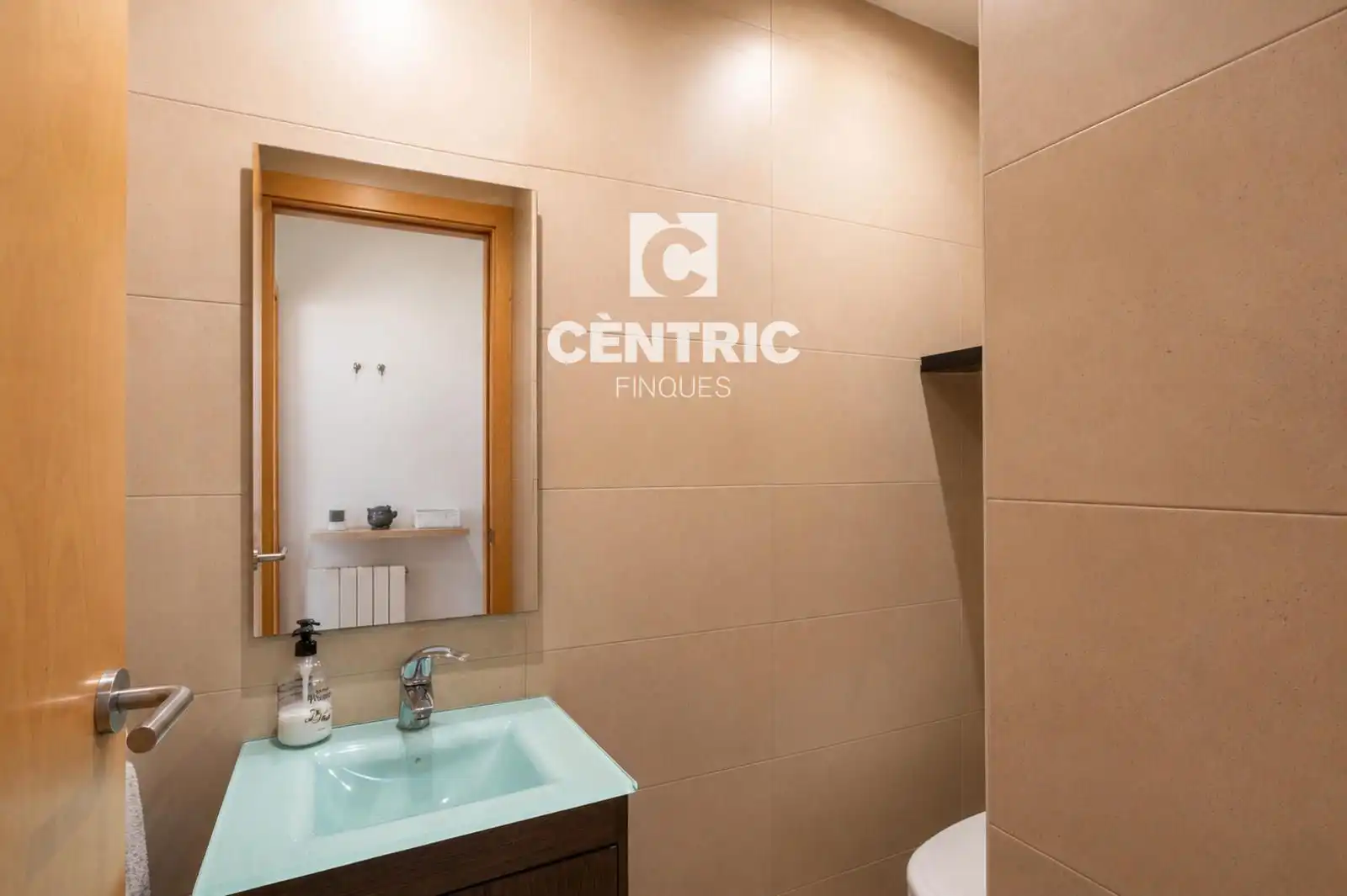 Baño de Dúplex en venta en Terrassa con Aire acondicionado, Calefacción y Terraza