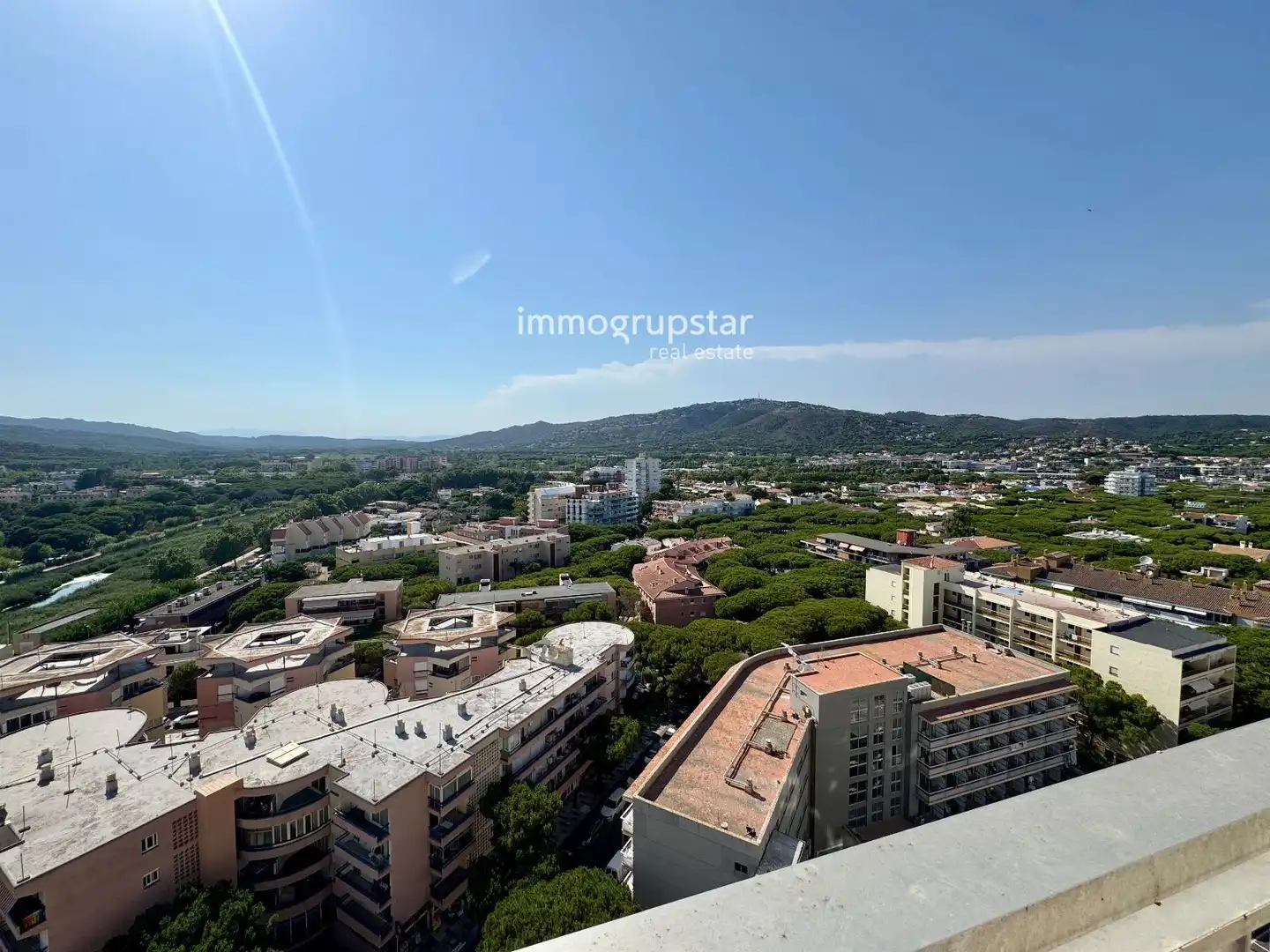 Vista exterior de Piso en venta en Castell d'Aro, Platja d'Aro i s'Agaró con Terraza y Balcón