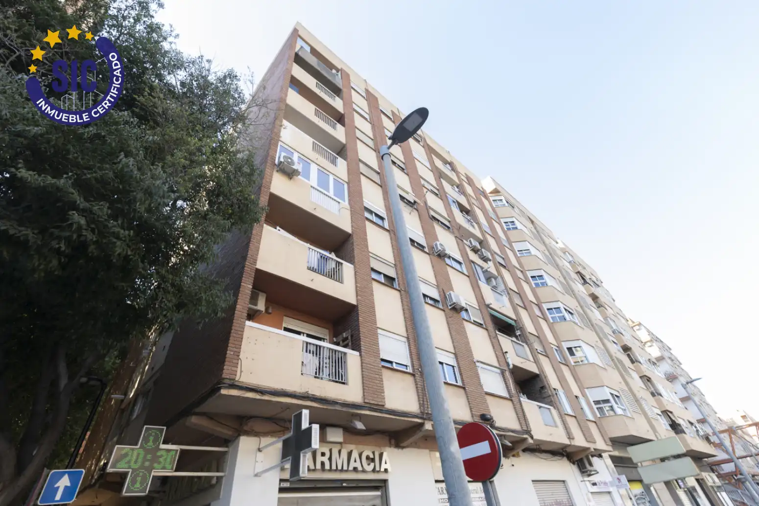 Vista exterior de Pis en venda en Valencia amb Aire condicionat i Balcó