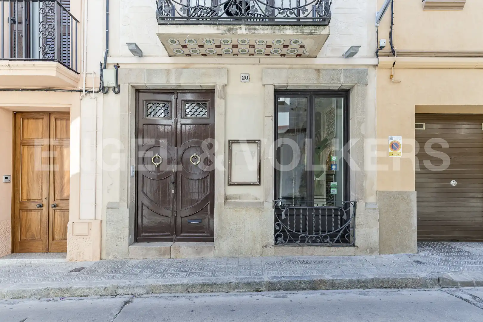 Vista exterior de Edificio en venta en Canet de Mar