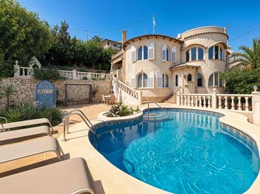 Villa con piscina in vendita a MARYVILLA