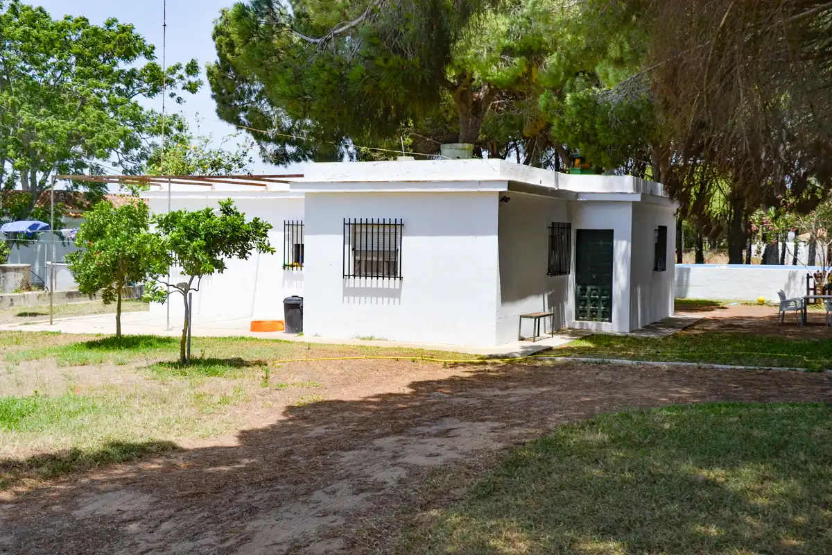 Exterior view of Country homes for sale in Chiclana de la Frontera