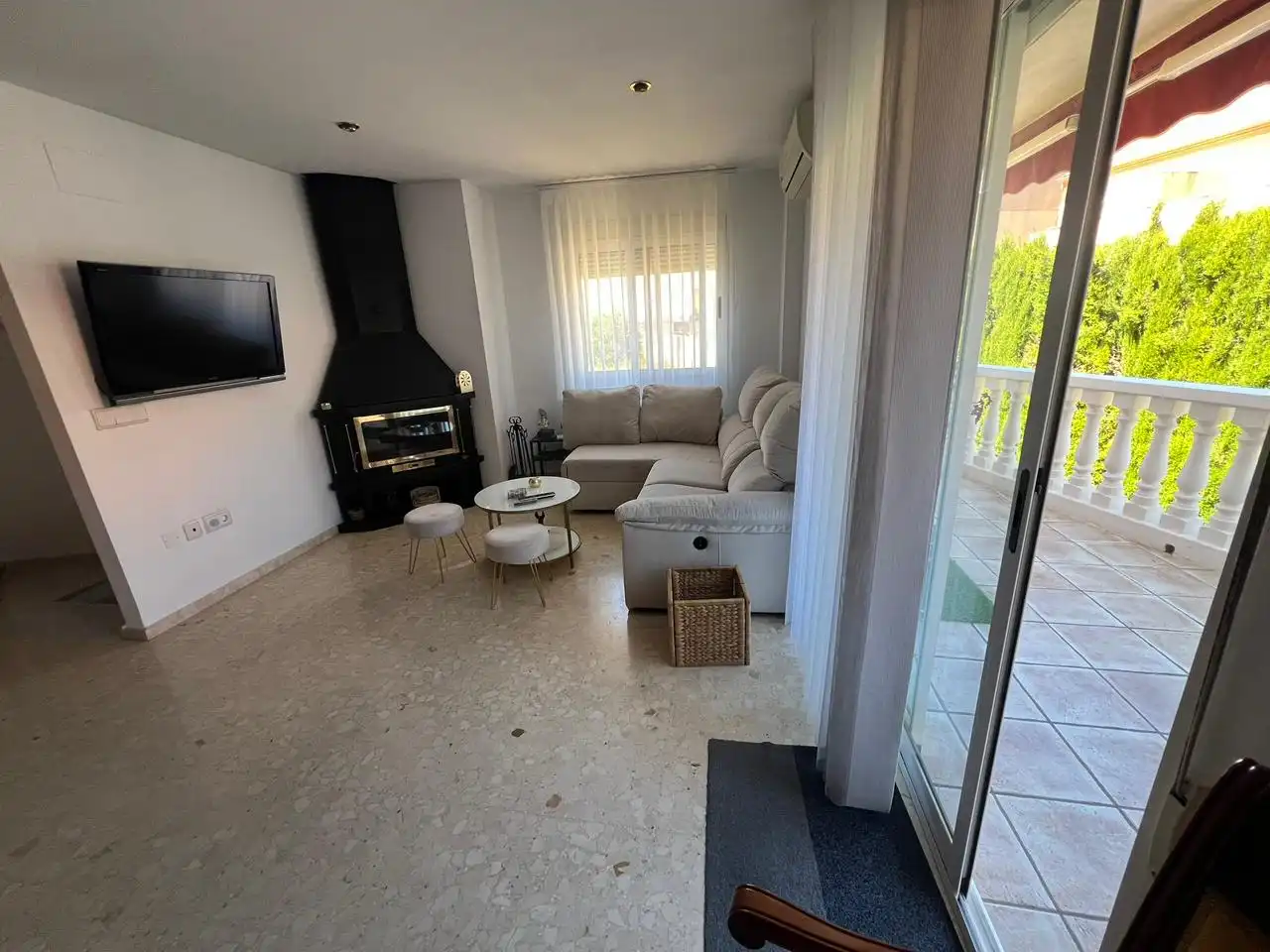 Sala de estar de Casa o chalet en venta en Beniarjó con Aire acondicionado, Jardín privado y Terraza