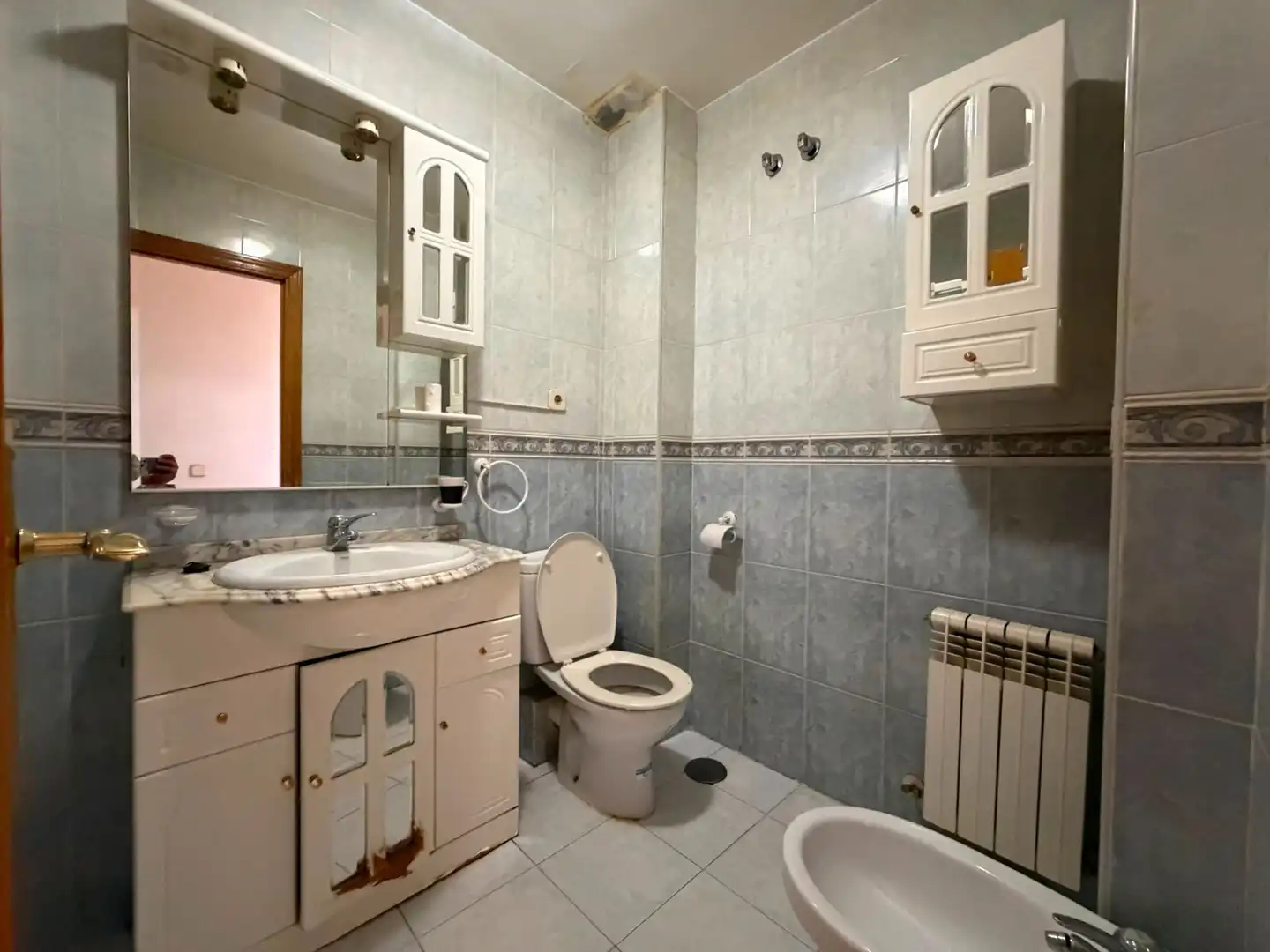 Baño de Piso en venta en Campo Real con Calefacción y Terraza
