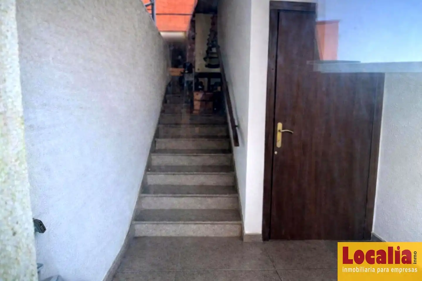 Local comercial en venta en De Los Castros, imagen 2