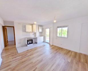Exterior view of Apartment to rent in  Madrid Capital  with Terrace, Oven and Pets allowed