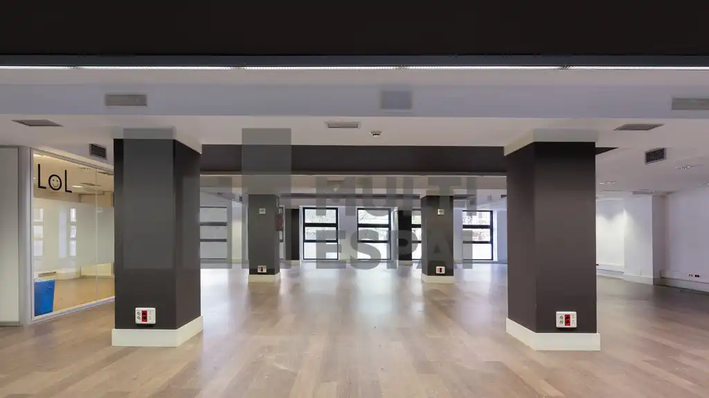 Office space with lift to rent in Carrer de Calàbria, imagen 6