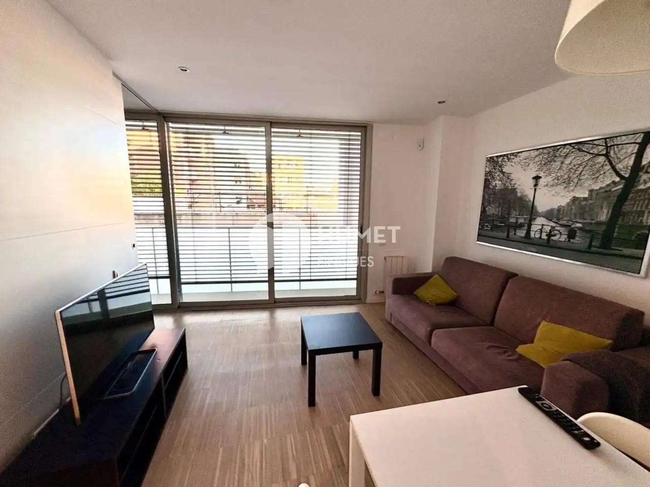 Sala d'estar de Pis en venda en Barcelona amb Aire condicionat, Calefacció i Parquet
