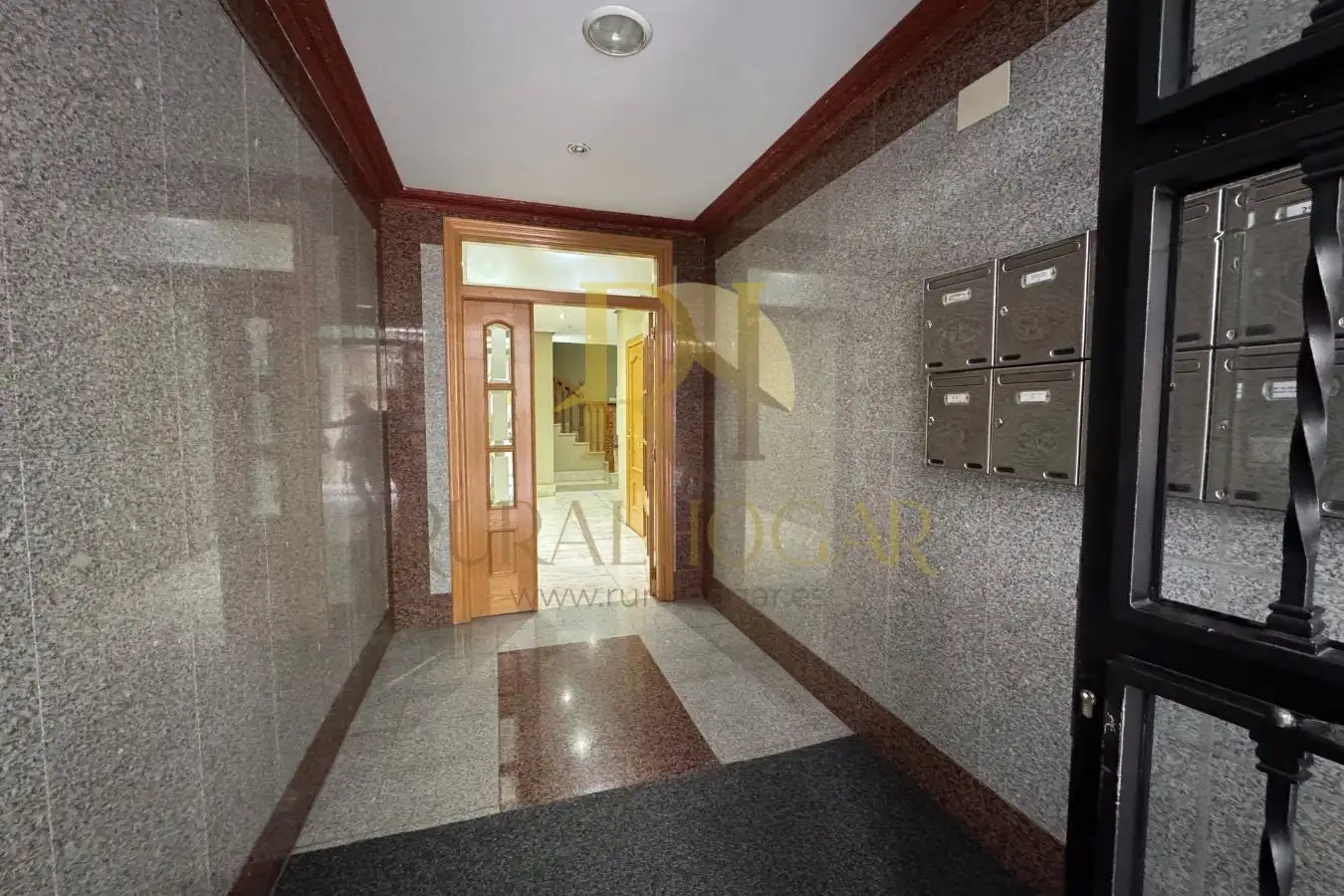 Piso en venta en León Capital  con Trastero, Balcón y Alarma