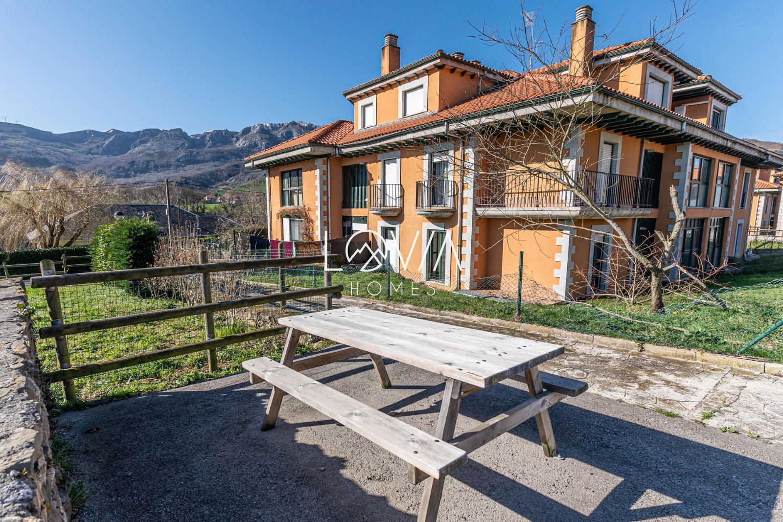 Exterior view of Flat for sale in Soba  with Storage room