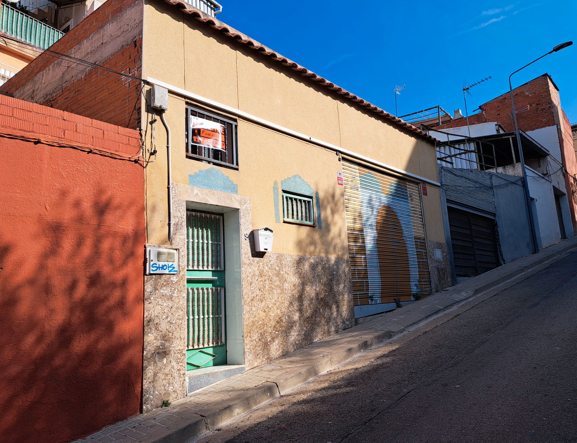 Vista exterior de Pis en venda en Sabadell amb Parquet i Terrassa