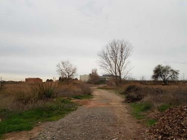 Rustikales Grundstück zum Verkauf in LLEIDA