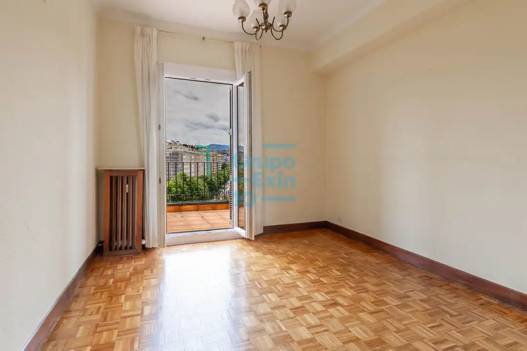 Attic for sale in Amara Zaharra - Arbaizenea