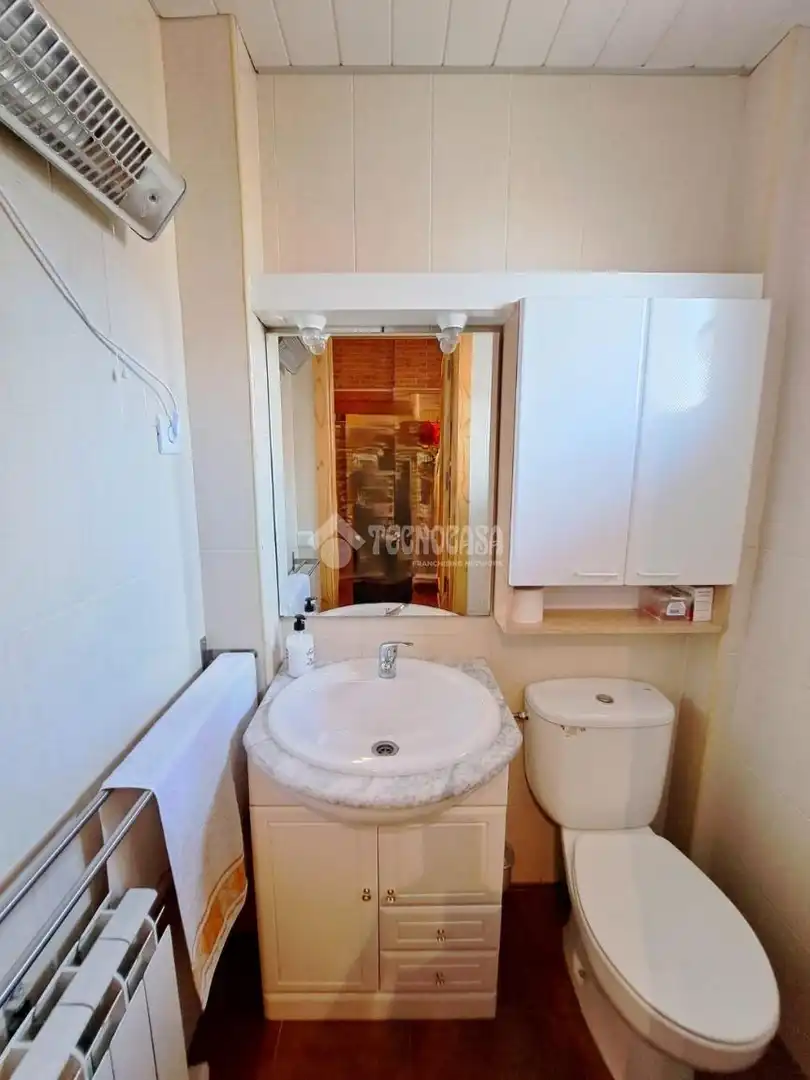 Baño de Casa adosada en venta en Parla con Aire acondicionado, Calefacción y Balcón