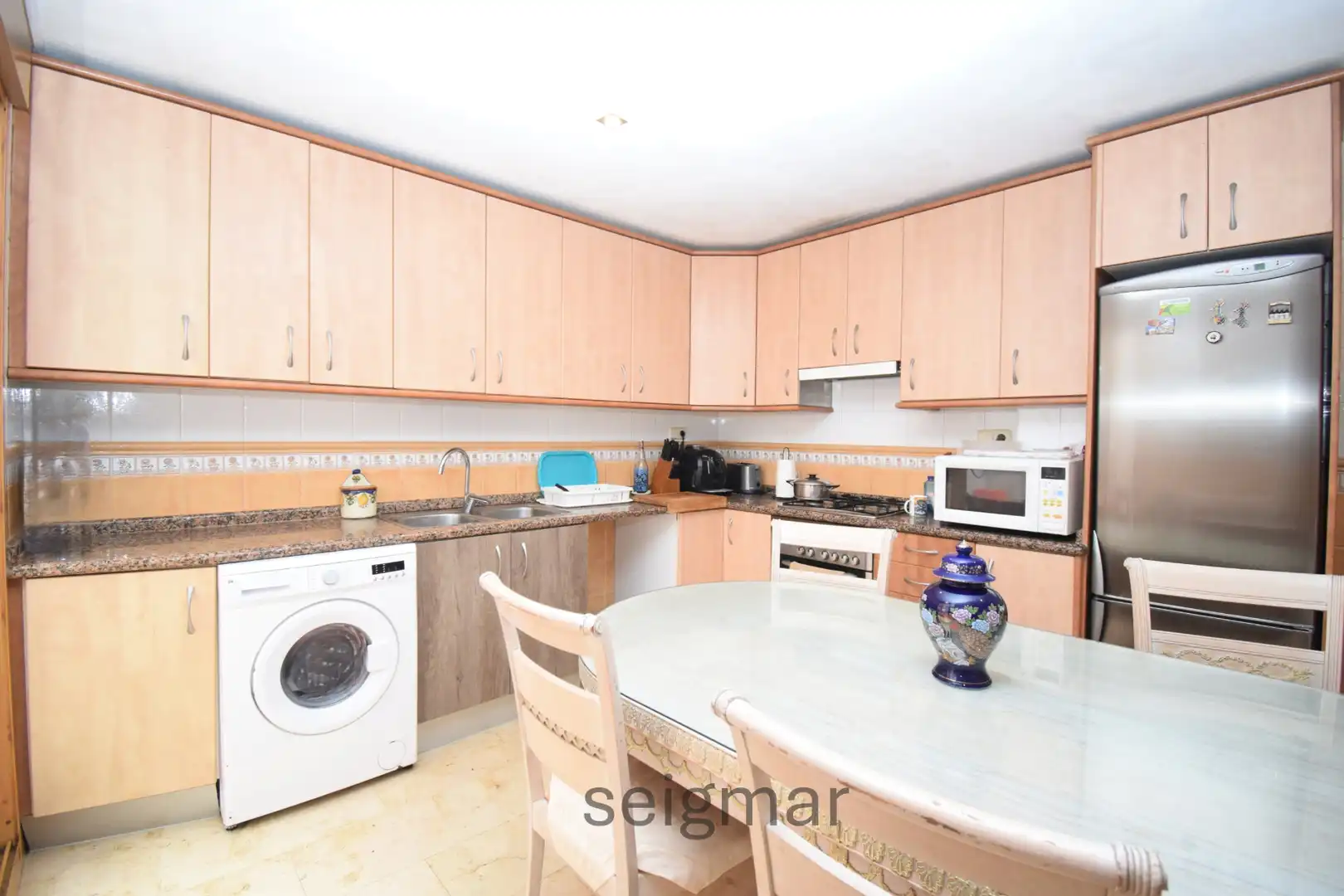 Cocina de Casa adosada en venta en La Nucia con Terraza, Horno y Lavadora