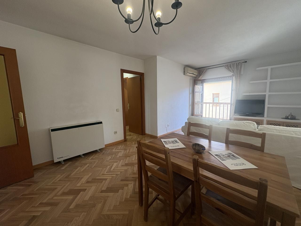 Habitación de Piso de alquiler en Alcalá de Henares con Calefacción, Jardín privado y Parquet