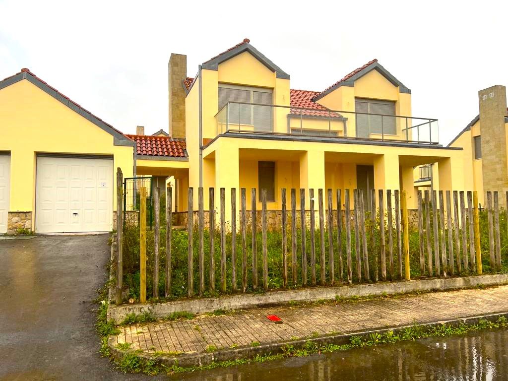 House or chalet for sale in La Revilla, Hazas de Cesto