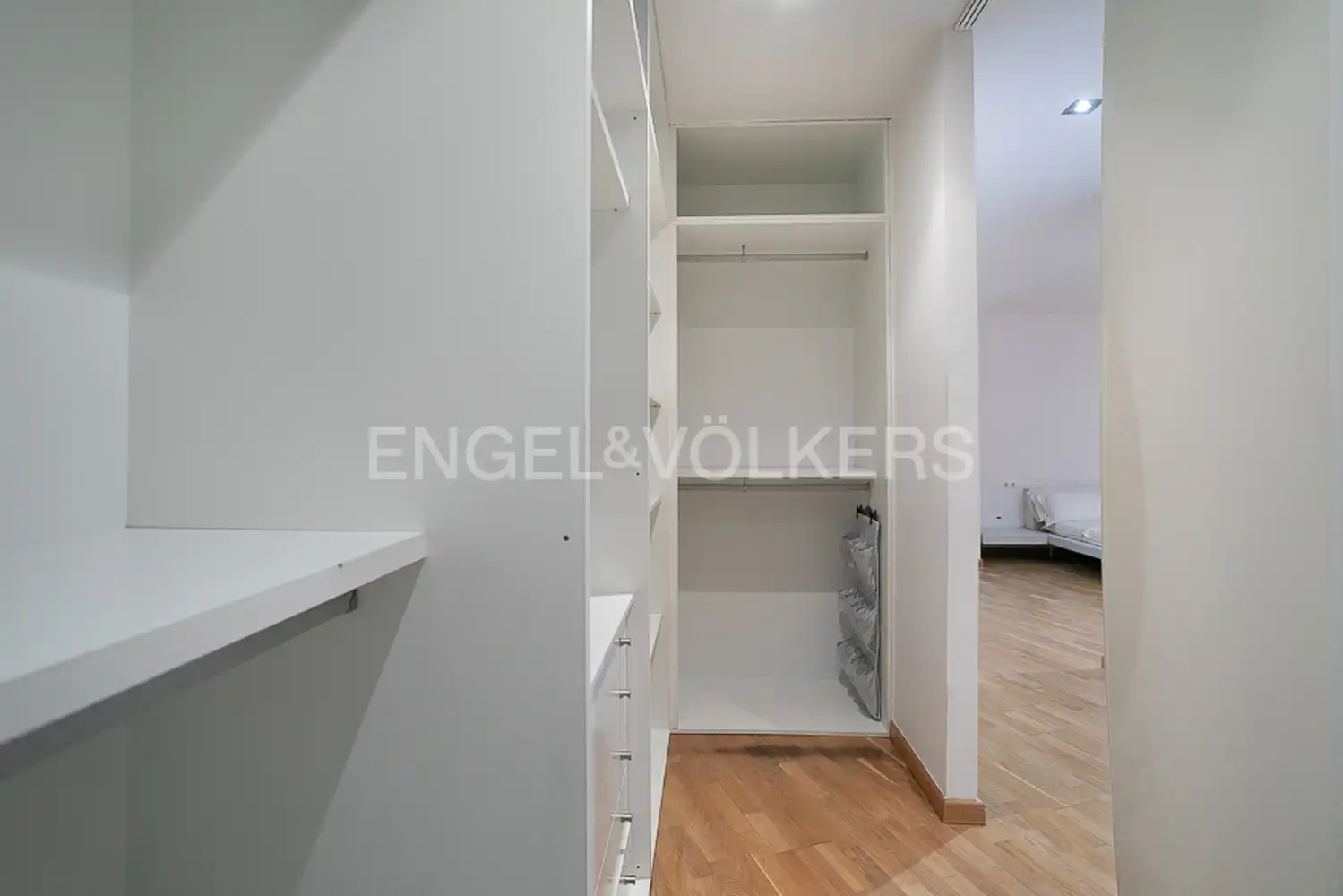 Piso en venta en Valencia con Aire acondicionado, Calefacción y Parquet