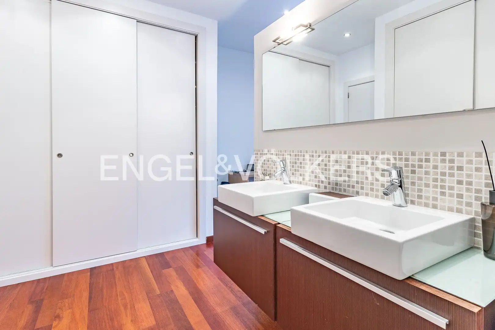 Baño de Piso en venta en Sant Cugat del Vallès con Aire acondicionado, Calefacción y Jardín privado