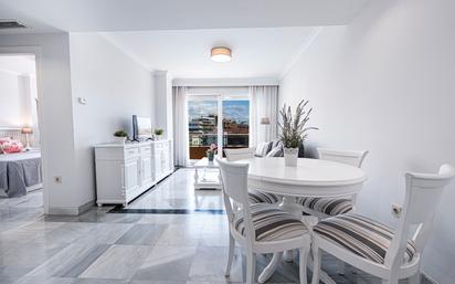 Living room of Apartment for sale in Marbella