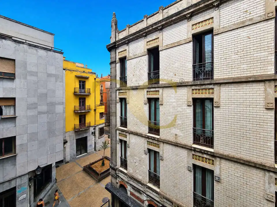 Vista exterior de Dúplex en venta en Gijón  con Calefacción