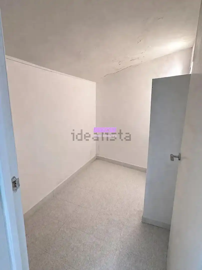 Schlafzimmer von Wohnung zum Verkauf in Badalona