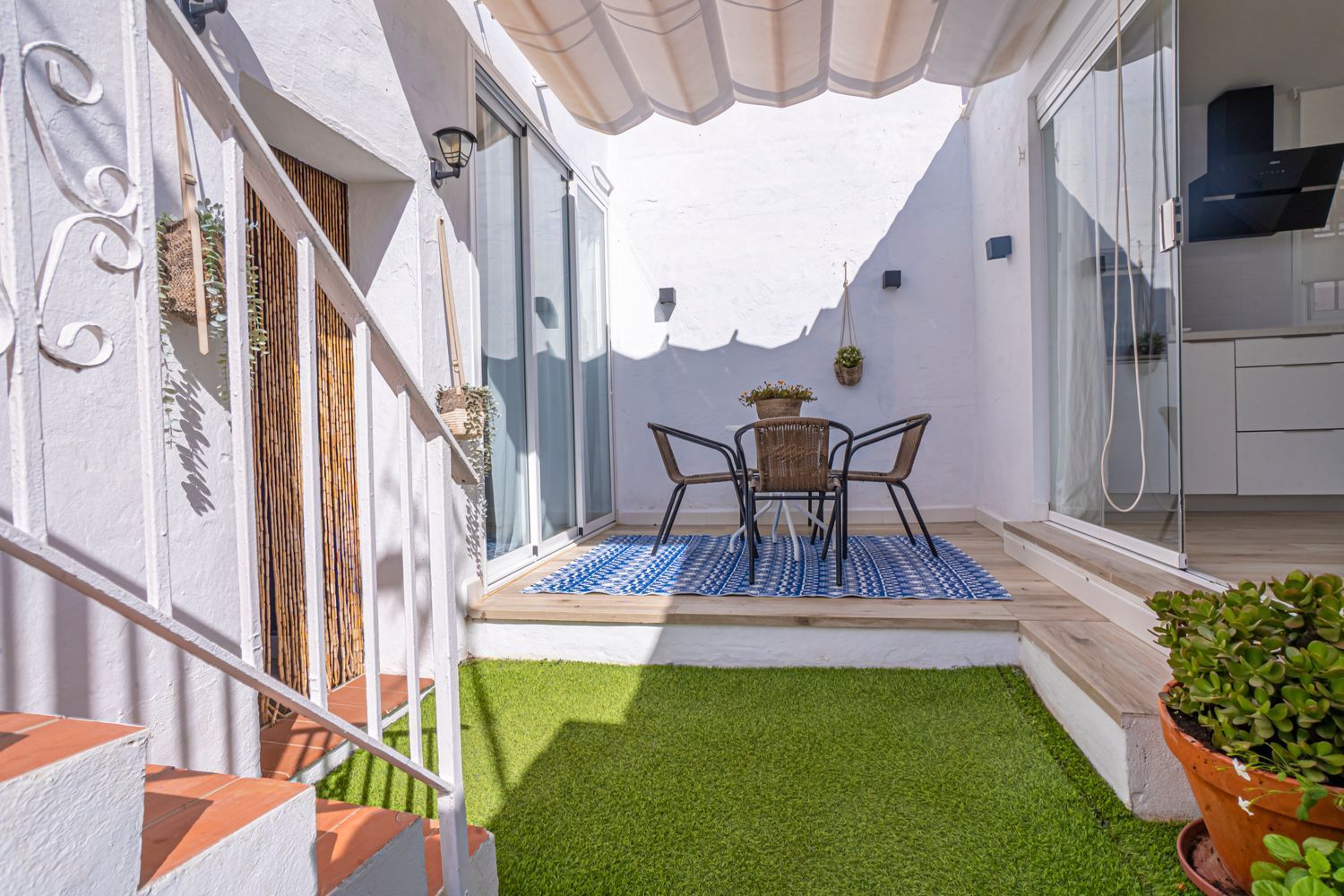 Terrace of House or chalet for sale in Vélez-Málaga  with Air Conditioner, Private garden and Terrace