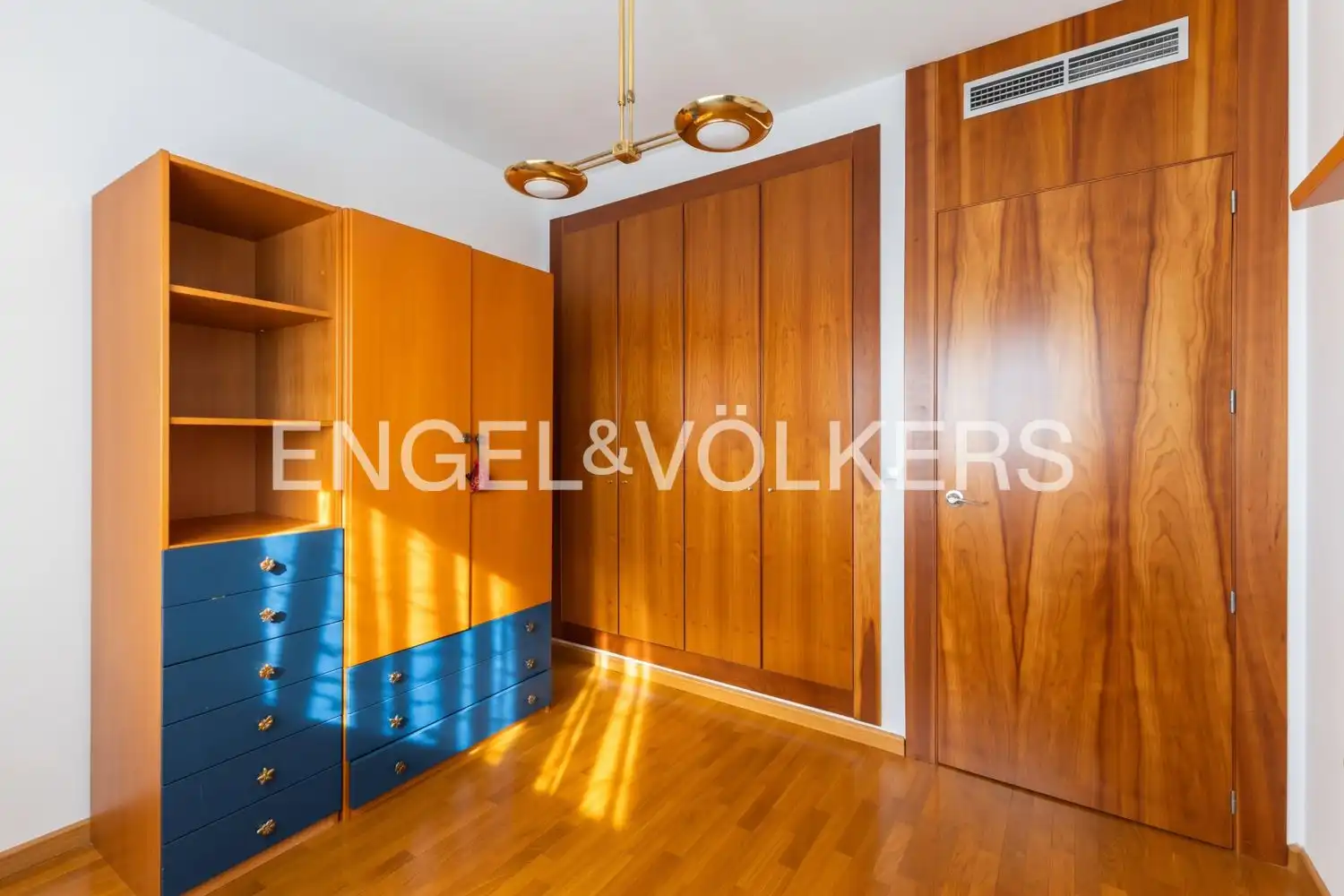 Bedroom of Houses for sale in Torre en Conill - Cumbres de San Antonio 