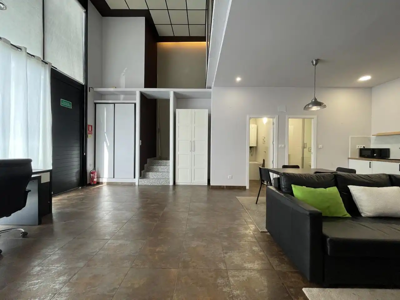 Sala de estar de Planta baja de alquiler en A Coruña Capital  con Calefacción y Amueblado