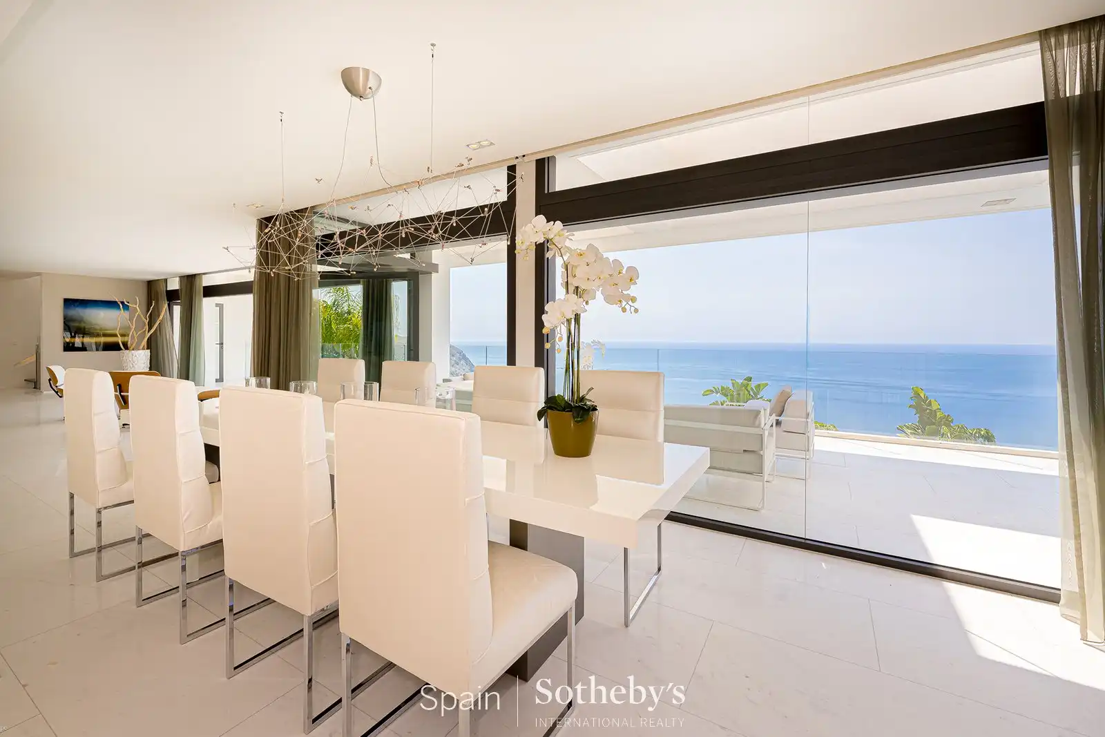 Casa con piscina en venta en Avenida de Europa, imagen 2