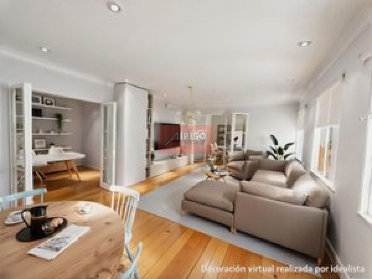 Sala d'estar de Pis en venda en Ourense Capital  amb Calefacció, Parquet i Traster