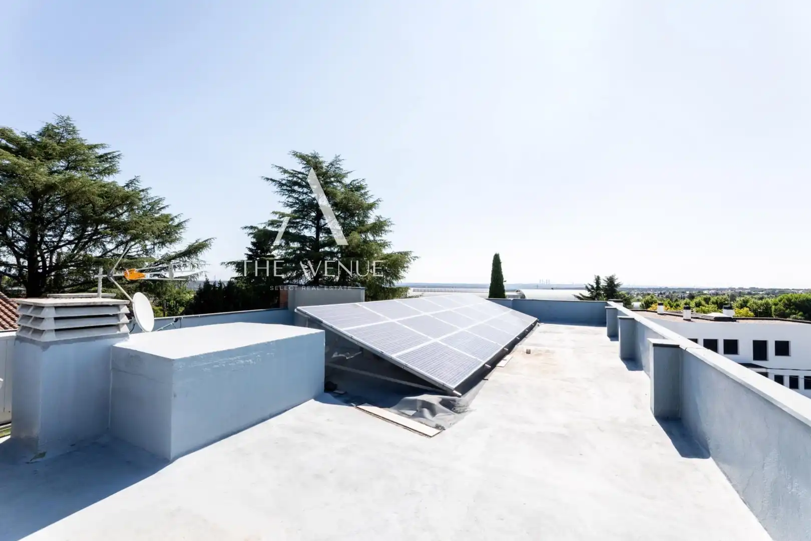 Terrassa de Casa o xalet en venda en Las Rozas de Madrid amb Aire condicionat, Calefacció i Jardí privat