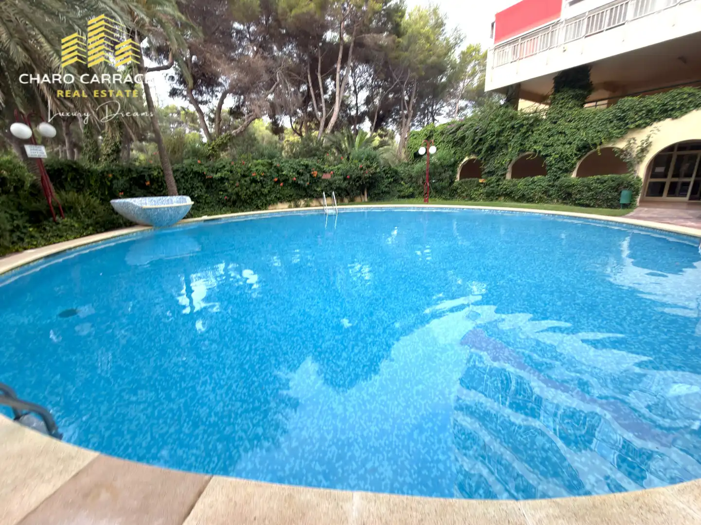 Piscina de Pis de lloguer en Valencia amb Aire condicionat, Jardí privat i Terrassa