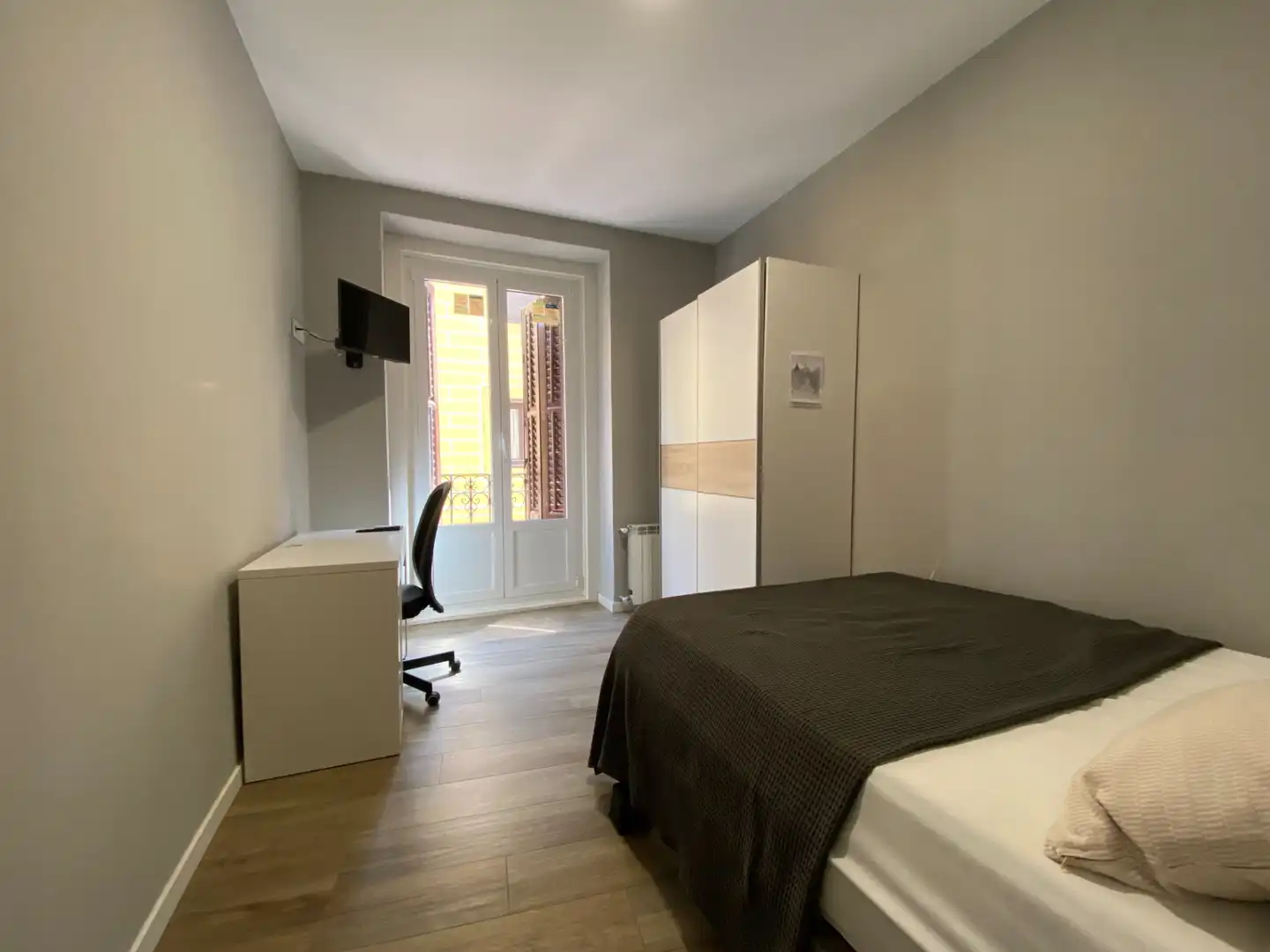 Habitación de Piso para compartir en  Madrid Capital con Aire acondicionado, Calefacción y Amueblado