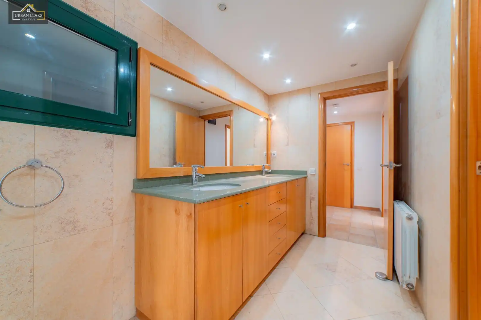 Baño de Casa o chalet en venta en Sant Vicenç de Montalt con Jardín privado, Parquet y Piscina comunitaria
