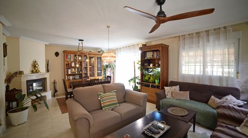 Foto 4 de Casa adosada en venta en Calle Torreón, Torrecastillo, Seseña