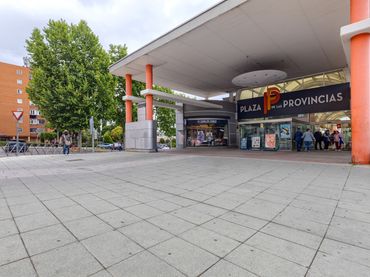 Local comercial en venda a Avenida de las Provincias 18