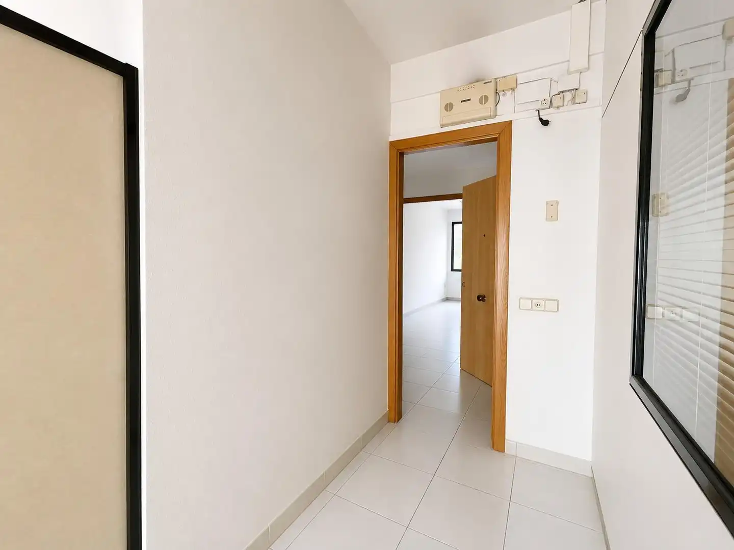 Oficina de lloguer a Carrer d'Alfons IV 18, imagen 10