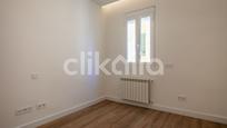 Bedroom of Flat for sale in  Madrid Capital  with Heating