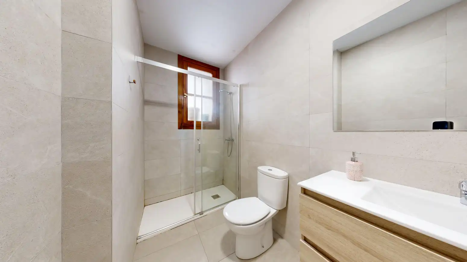 Baño de Piso en venta en Tafalla con Calefacción y Balcón