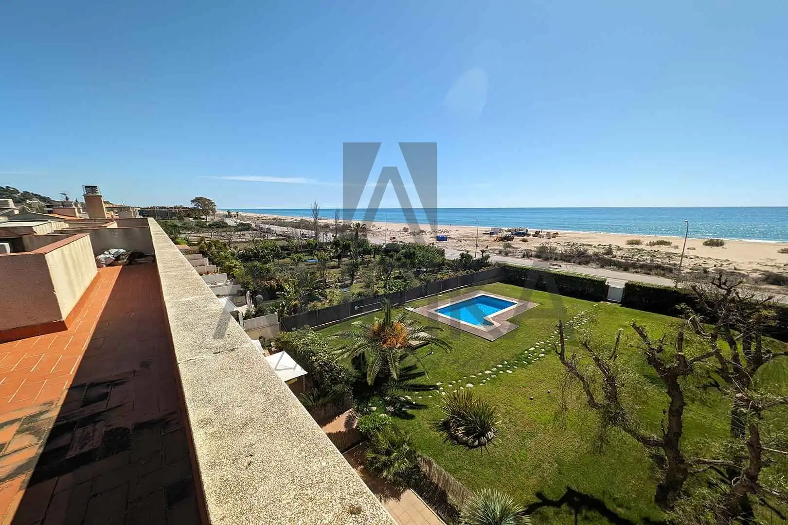 Vista exterior de Piso en venta en Castelldefels con Calefacción, Terraza y Trastero