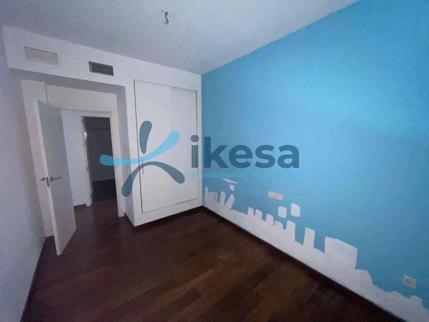 Dormitori de Casa o xalet en venda en Espartinas amb Jardí privat, Piscina i Piscina comunitària