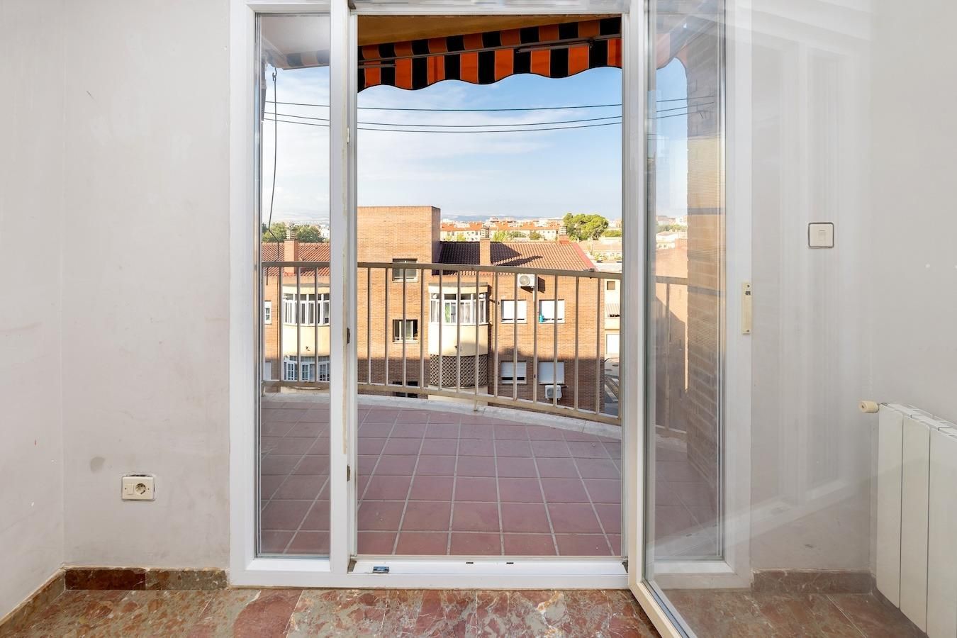 Bedroom of Flat for sale in  Granada Capital  with Heating, Private garden and Terrace