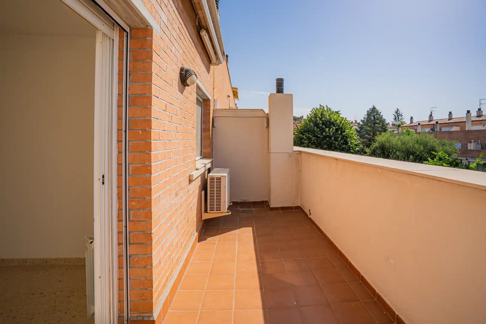 Terrassa de Casa adosada en venda en Castellar del Vallès amb Aire condicionat, Calefacció i Jardí privat