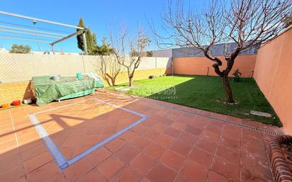 Jardí de Casa o xalet en venda en Valdemoro amb Aire condicionat, Calefacció i Jardí privat