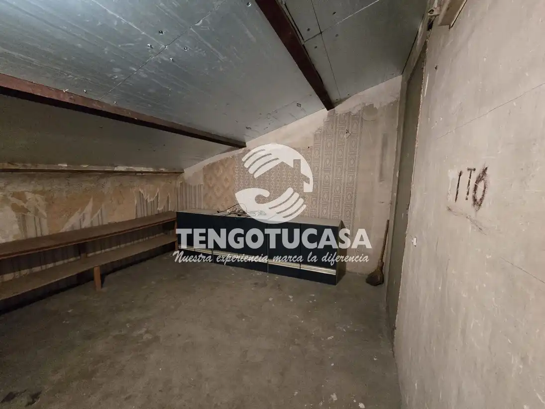 Flat for sale in Madrid  with Heating, Storage room and Furnished