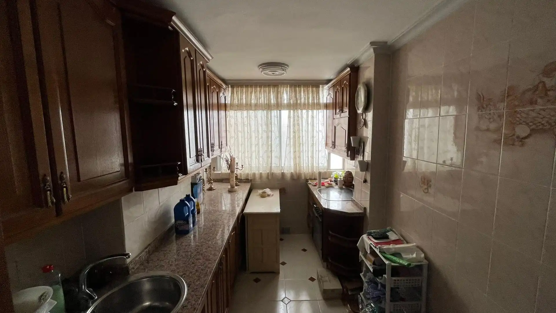 Cocina de Piso para compartir en Sevilla con Aire acondicionado y Terraza