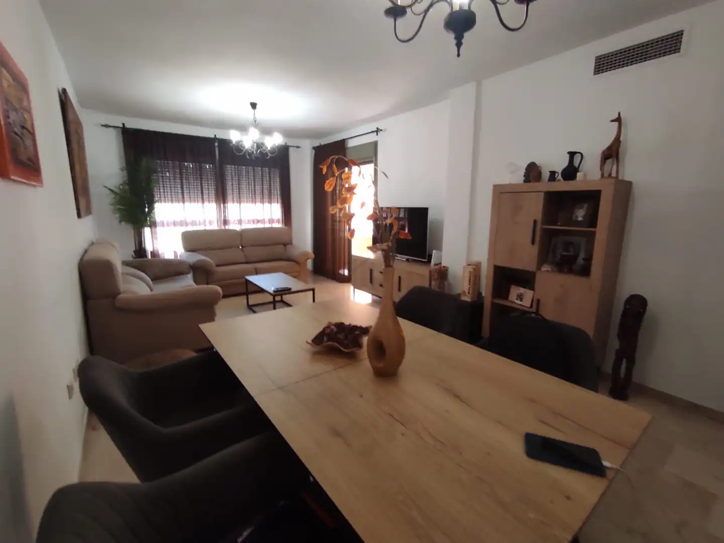 Sala de estar de Piso en venta en Marbella con Calefacción, Terraza y Horno
